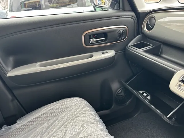 ワゴンＲスマイル(スズキ)ハイブリッドX 全方位ナビ届出済未使用車 25