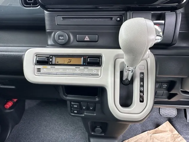 ワゴンＲスマイル(スズキ)ハイブリッドX 全方位ナビ届出済未使用車 17