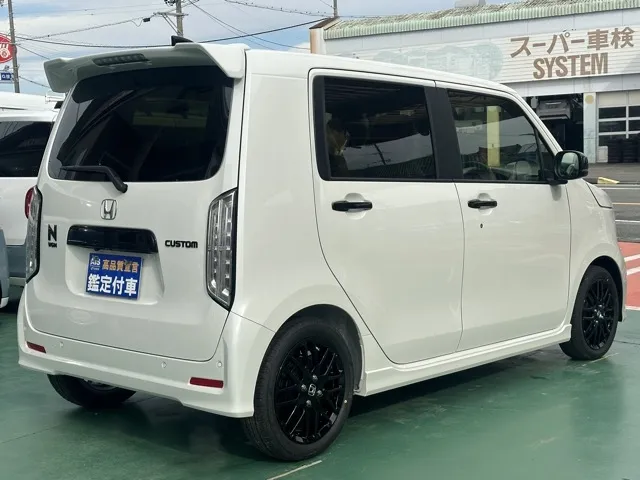 N-WGN(ホンダ)カスタムLターボ ブラックスタイル届出済未使用車 10
