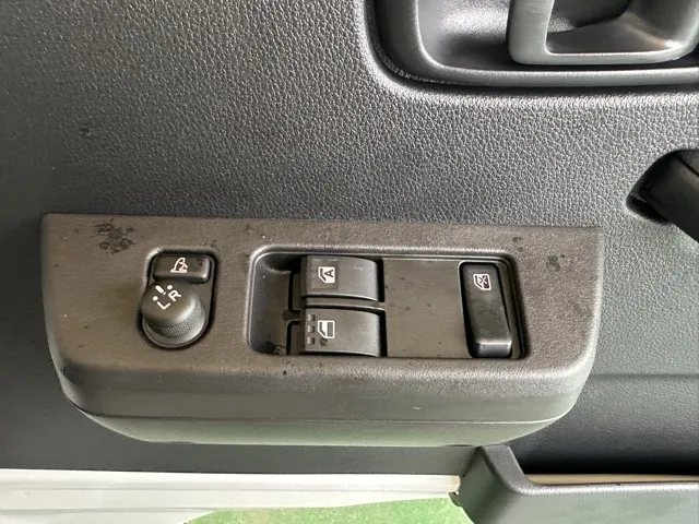 ハイゼット(ダイハツ)エクストラ AT 4WD届出済未使用車 14