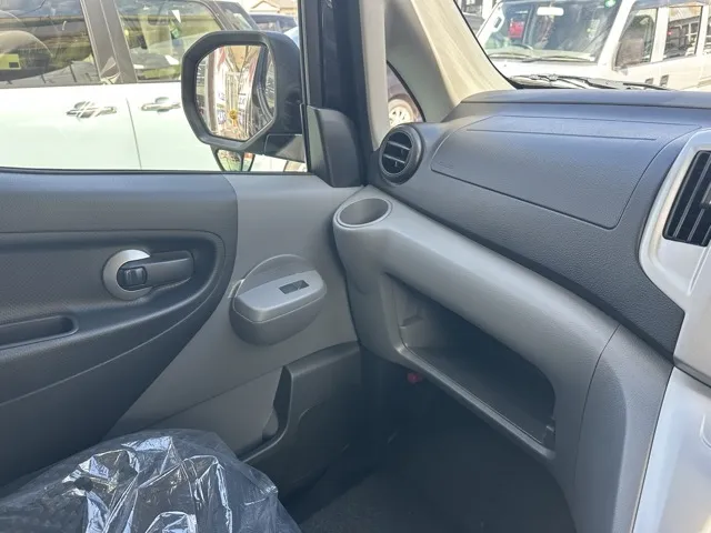 バネット(ニッサン)16X-2R 寒冷地仕様 5人乗り登録済未使用車 16