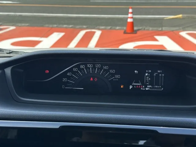 ソリオ(スズキ)ハイブリッドMZ新車見本展示無 20