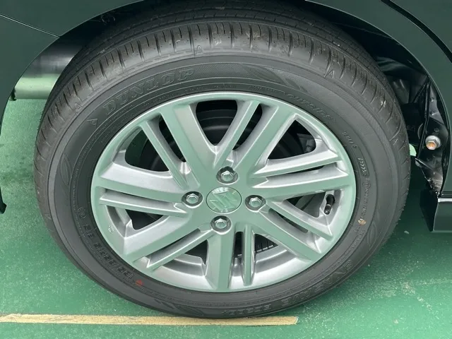 ソリオ(スズキ)ハイブリッドMZ新車見本展示無 13