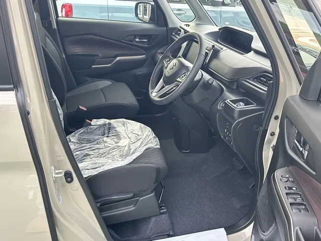 ソリオ(スズキ)ハイブリッドMV新車見本展示無 15