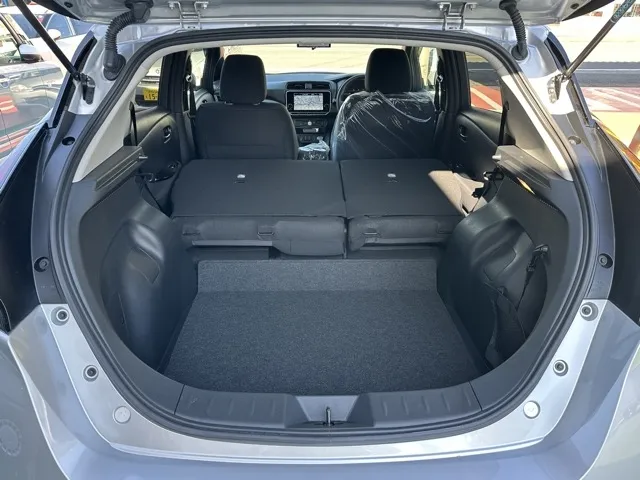 リーフ(ニッサン)Ｘ中古車 7