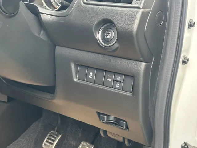 スイフト(スズキ)ベースグレード　セーフティサポート MT中古車 11