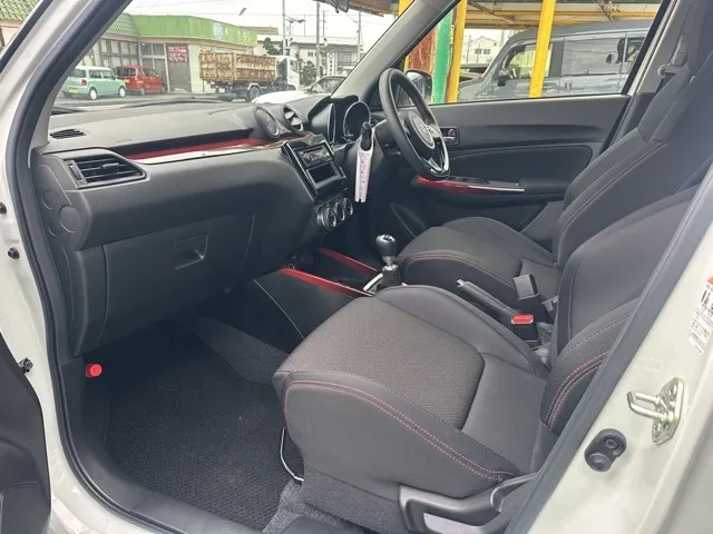 スイフト(スズキ)ベースグレード　セーフティサポート MT中古車 3