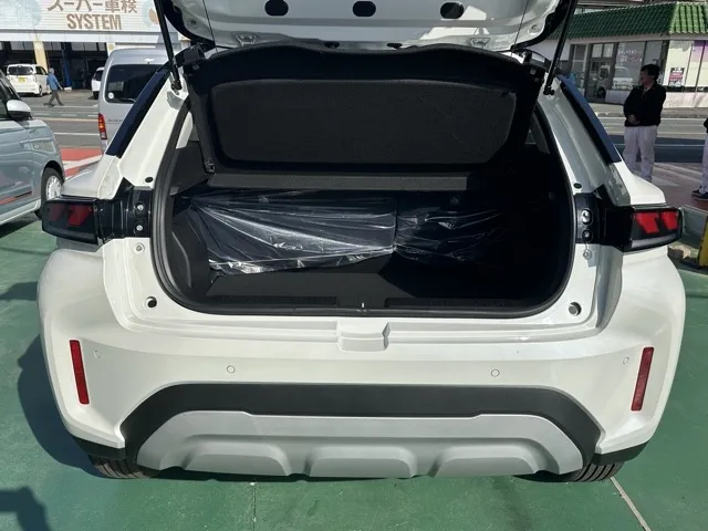 フロンクス(スズキ)ベースグレード登録済未使用車 9