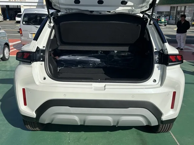 フロンクス(スズキ)ベースグレード登録済未使用車 10