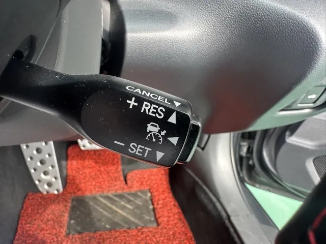 BRZ(スバル)R AT中古車 13