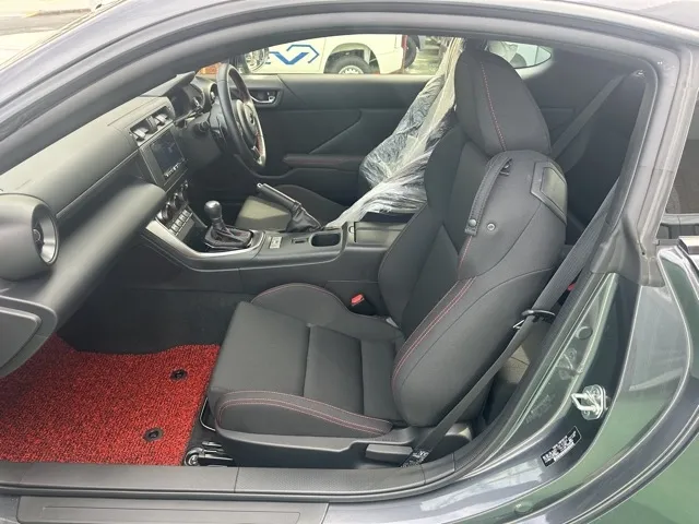 BRZ(スバル)R AT中古車 3