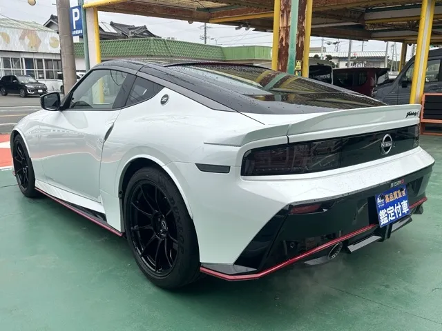 フェアレディZ(ニッサン)ニスモ AT登録済未使用車 2