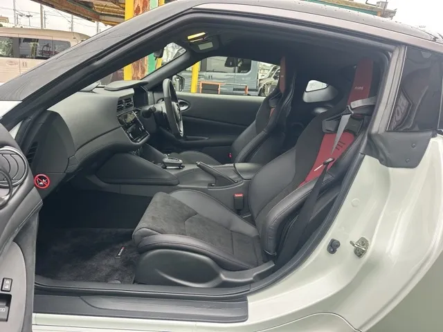 フェアレディZ(ニッサン)ニスモ AT登録済未使用車 3