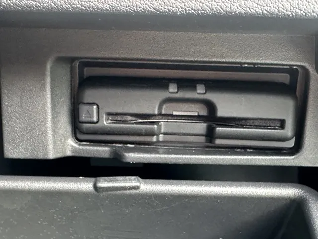 セレナ(ニッサン)ハイウェイスターＶセーフティＡ リヤエアコン中古車 16