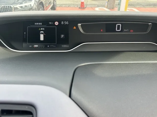 セレナ(ニッサン)ハイウェイスターＶセーフティＡ リヤエアコン中古車 25