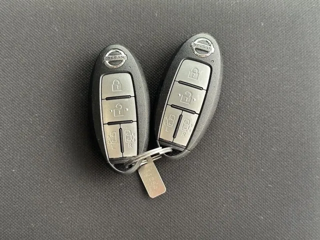 セレナ(ニッサン)ハイウェイスターＶセーフティＡ リヤエアコン中古車 28