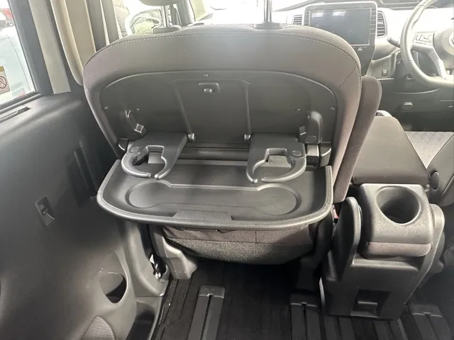 セレナ(ニッサン)ハイウェイスターＶセーフティＡ リヤエアコン中古車 8