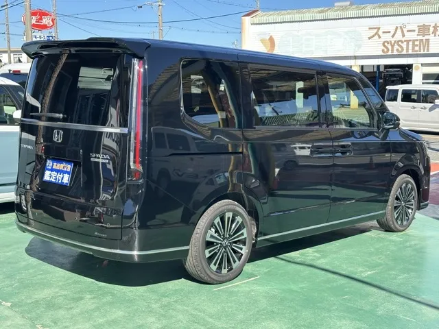 ステップワゴン(ホンダ)スパーダ プレミアムライン 7人登録済未使用車 15