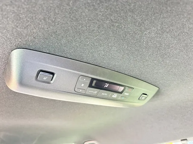 ステップワゴン(ホンダ)スパーダ プレミアムライン 7人登録済未使用車 8