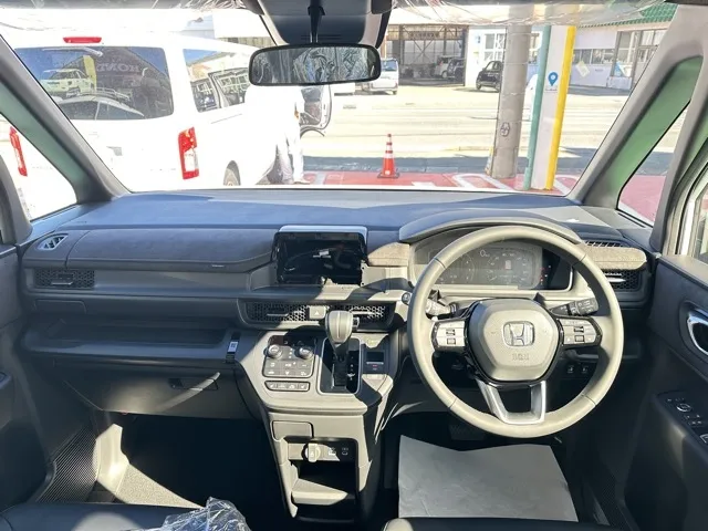 ステップワゴン(ホンダ)スパーダ プレミアムライン 7人登録済未使用車 9