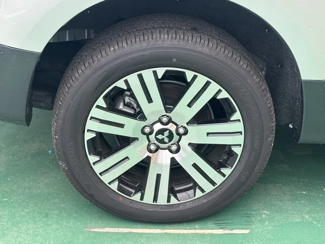 デリカD:5(三菱)Ｐ 8人 ナビ取付PKGⅡ オートステップ付レンタ登録済未使用車 14