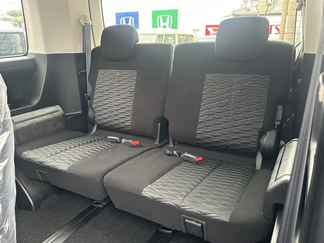 デリカD:5(三菱)Ｐ 8人 ナビ取付PKGⅡ オートステップ付レンタ登録済未使用車 7