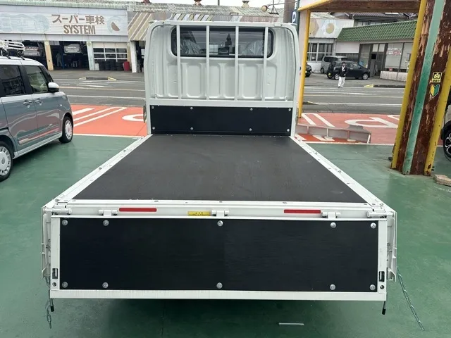 キャンター(三菱)Wキャブ　２ｔ　５ＭＴレンタ登録済未使用車 17