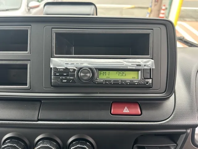 キャンター(三菱)Wキャブ　２ｔ　５ＭＴレンタ登録済未使用車 25