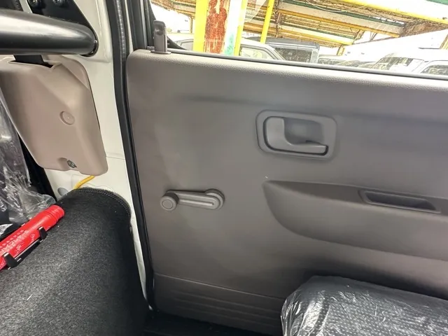 キャンター(三菱)Wキャブ　２ｔ　５ＭＴレンタ登録済未使用車 7