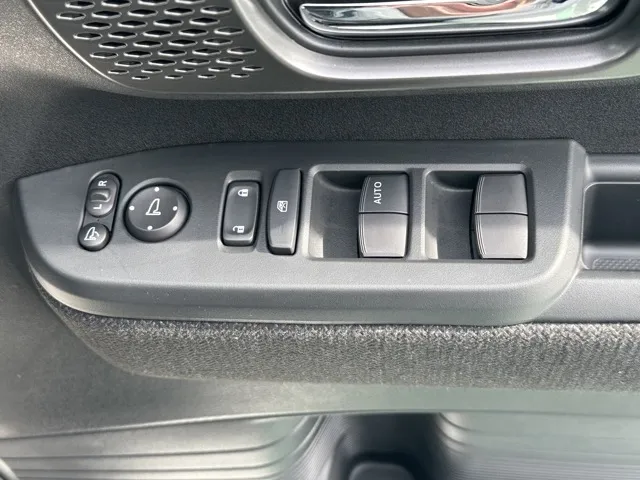 N-BOX(ホンダ)N-BOXカスタム届出済未使用車 13