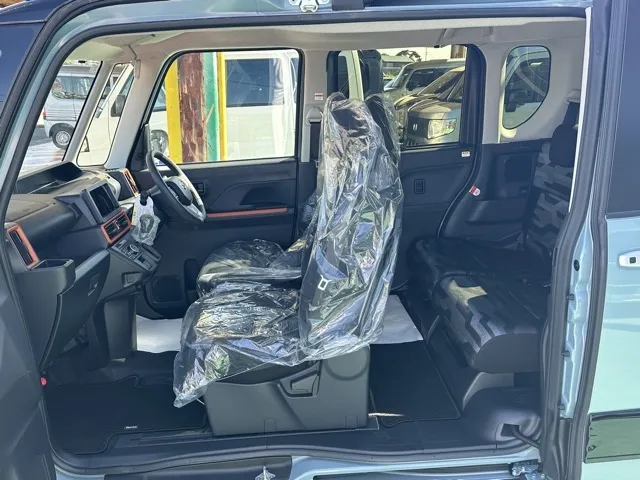 タント(ダイハツ)ファンクロスターボ  パノラマUGP中古車 4