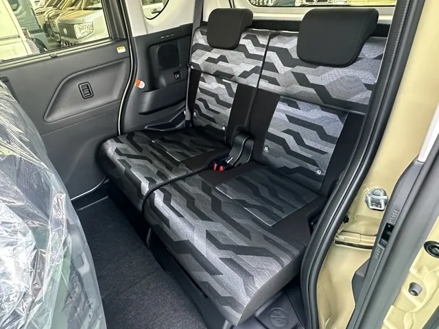 タント(ダイハツ)ファンクロス届出済未使用車 4