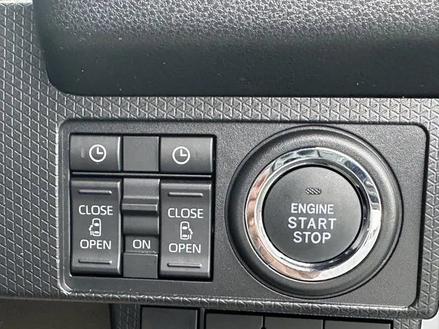 タント(ダイハツ)RS届出済未使用車 18