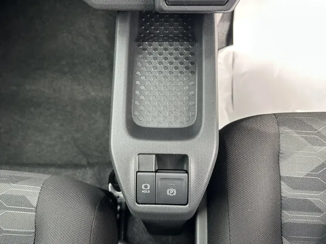 タフト(ダイハツ)X　純正ナビ付届出済未使用車 15