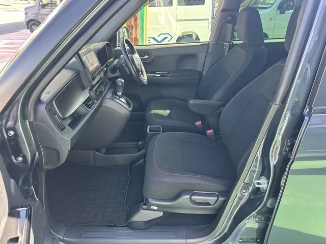 N-ONE(ホンダ)ＲＳ ＡＴ中古車 3