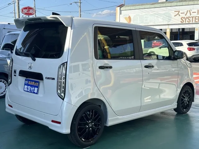 N-WGN(ホンダ)カスタムLターボ ブラックスタイル届出済未使用車 10