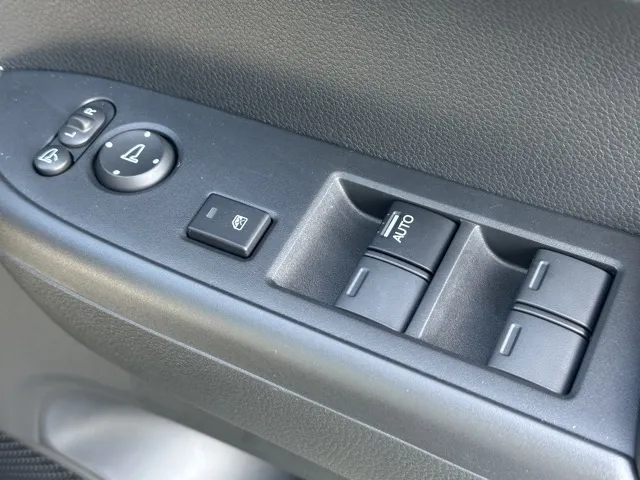 N-WGN(ホンダ)カスタムLターボ ブラックスタイル届出済未使用車 12