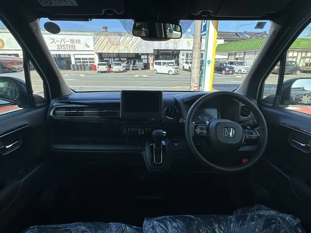 N-WGN(ホンダ)カスタムLターボ ブラックスタイル届出済未使用車 5