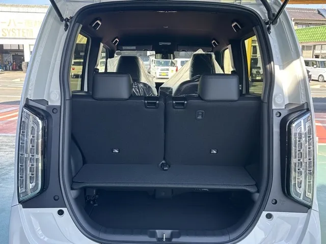 N-WGN(ホンダ)カスタムLターボ ブラックスタイル届出済未使用車 8