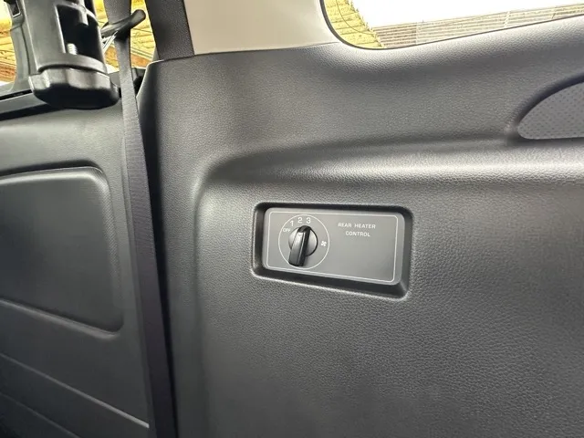 キャラバン(ニッサン)ディーゼル ロング オーテックラインプラスブラックP 左PSD 4WD登録済未使用車 13