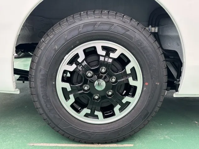 キャラバン(ニッサン)ディーゼル ロング オーテックラインプラスブラックP 左PSD 4WD登録済未使用車 15