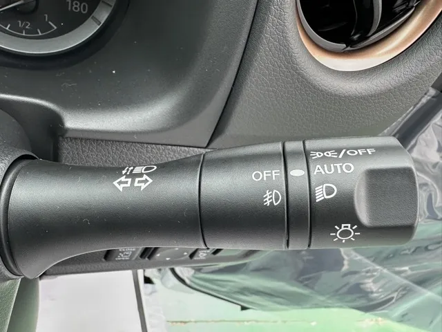 キャラバン(ニッサン)ディーゼル ロング オーテックラインプラスブラックP 左PSD 4WD登録済未使用車 23