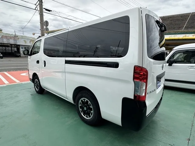 キャラバン(ニッサン)ディーゼル ロング オーテックラインプラスブラックP 左PSD 4WD登録済未使用車 2
