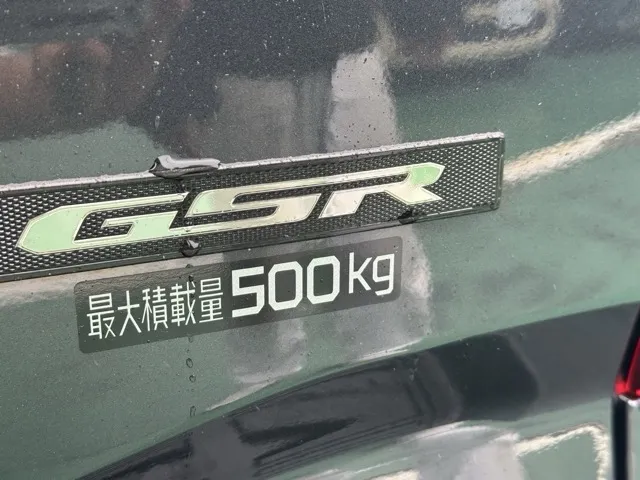 トライトン(三菱)GSR登録済未使用車 9