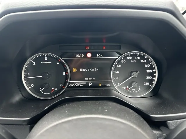 トライトン(三菱)GSR登録済未使用車 19