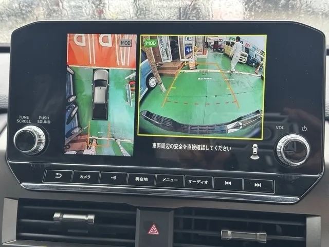 トライトン(三菱)GSR登録済未使用車 24