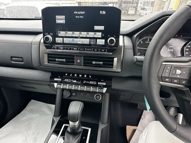 トライトン(三菱)GSR登録済未使用車 16