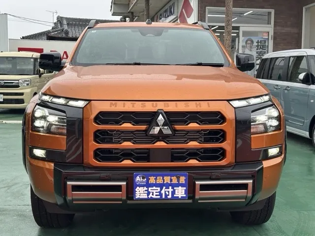 トライトン(三菱)GSR登録済未使用車 29