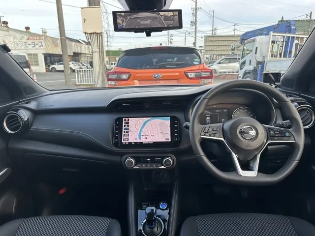 キックス(ニッサン)X中古車 6