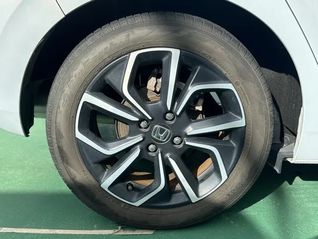 フィット(ホンダ)e：HEV ホーム中古車 10